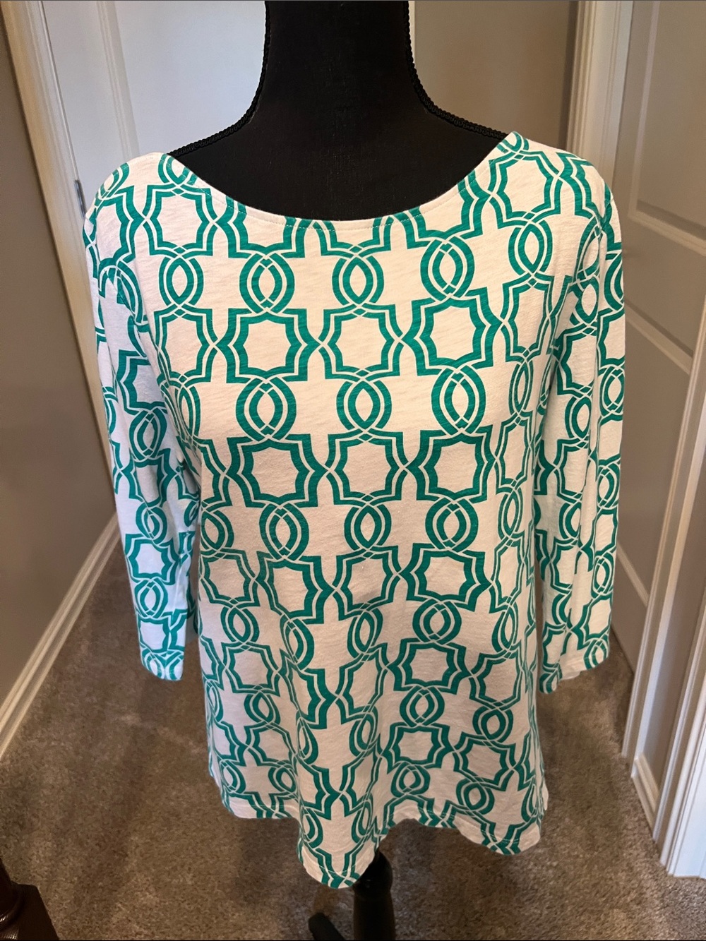 🔥2/$5 Chico's White Tunic with Teal Geometric Motif